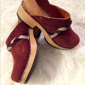 Women's Multnomah handmade suede clogs NWT sz 9