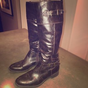 Riding boots