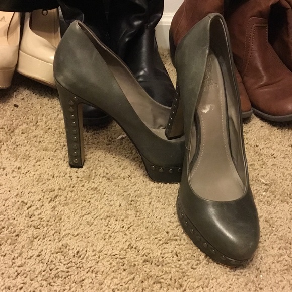Vince Camuto size 11 pump