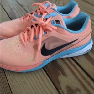 Nike tri fusion shoes