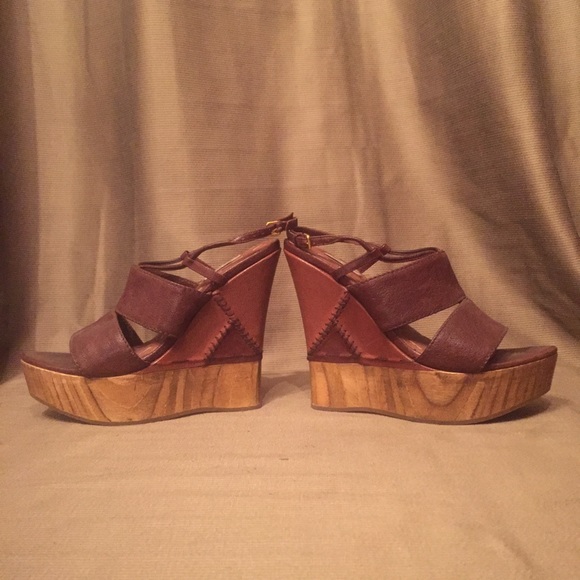 Miu Miu Wood and leather patch sling backs! - Picture 3 of 4