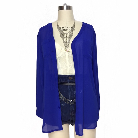 LF STORES NWT BUTTON DOWN OPEN BACK CHIFFON TOP!! - Picture 2 of 4