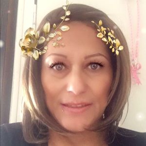 Meet your Posher, Ana