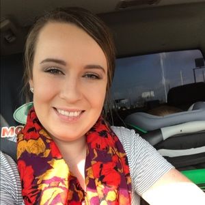 Meet your Posher, Kelly