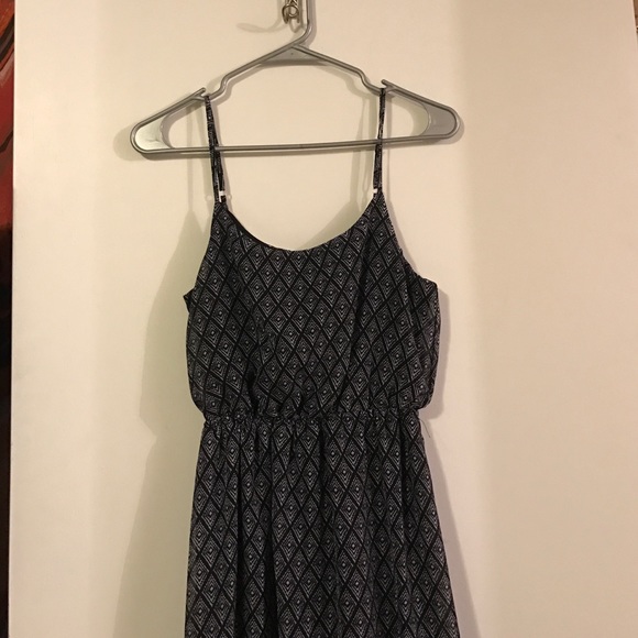 Patterned Maxi Dress - Picture 1 of 3