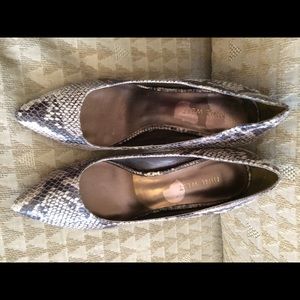 Nine West Busybee Faux Snakeskin Pumps