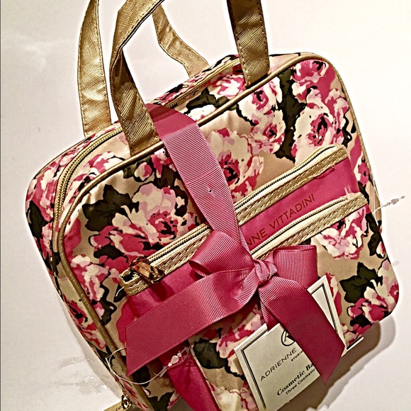 Adrienne Vittadini Cosmetic Case Set