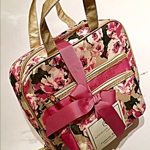 Adrienne Vittadini Cosmetic Case Set