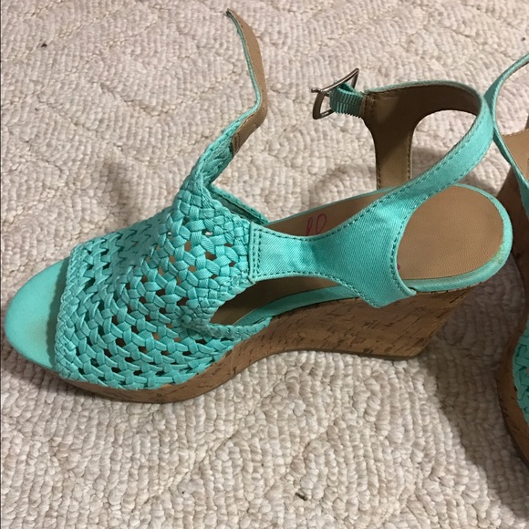 Jellypop wedges, size 8, color is called "Rita" - Picture 3 of 3