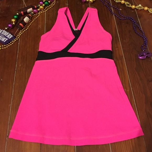 LULULEMON Neon Pink & Black Deep V Tank