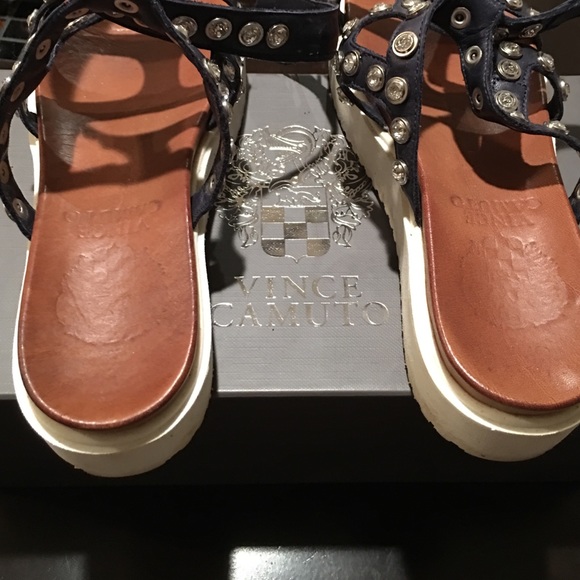 Sandals - Picture 4 of 5