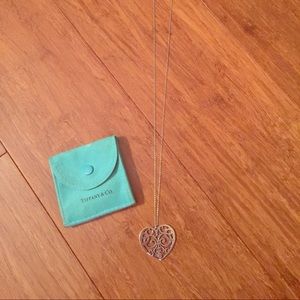 Beautiful Tiffany's necklace