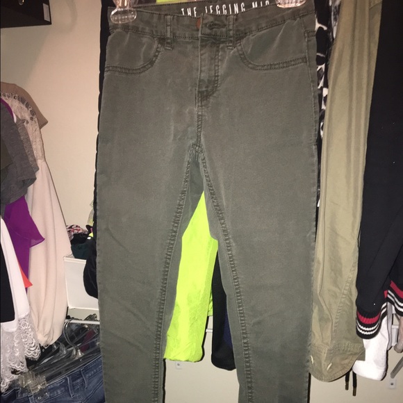 Olive green tight pants