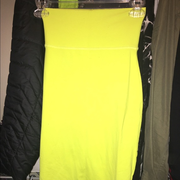 Bebe yellow bandage skirt