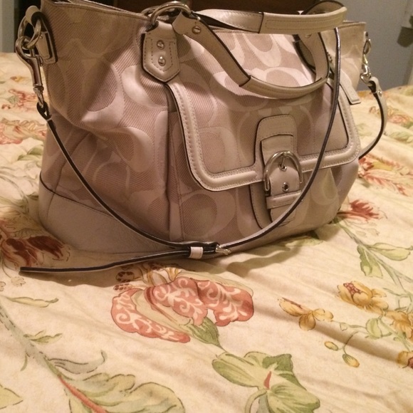 Coach purse - Picture 2 of 2