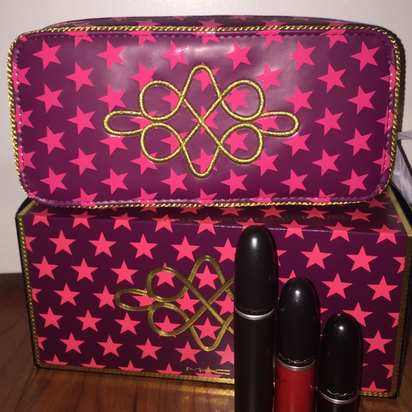 Mac Nutcracker Sweet Red Retro Matte Kit