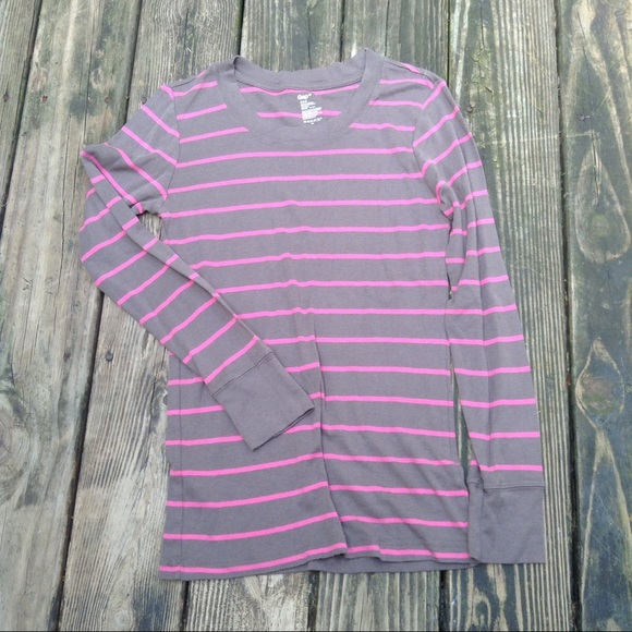 Tops - *3 FOR $15* Gap long sleeved tee