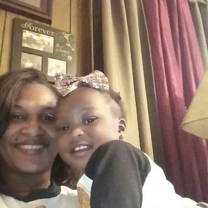 Meet your Posher, Demetria