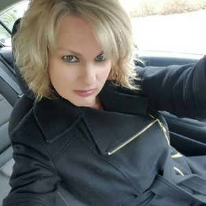 Meet your Posher, Renee