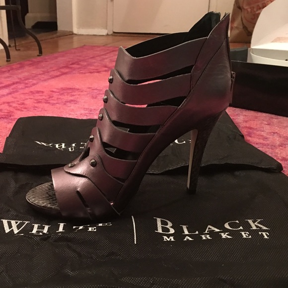 Gorgeous Metallic booties. Brand new. w bag - Picture 3 of 4