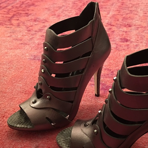 Gorgeous Metallic booties. Brand new. w bag - Picture 2 of 4