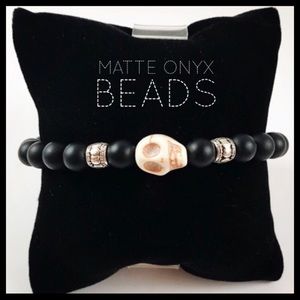 Men or women onyx & white skull charm bracelet