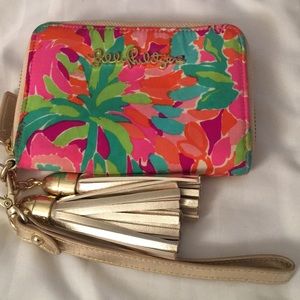 Lilly Pulitzer 3-card slot wristlet