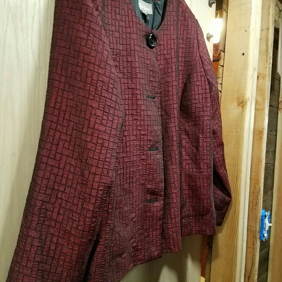 Designer Jacket - Picture 2 of 4