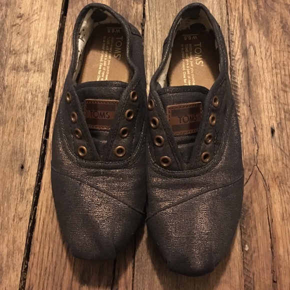 Shiny TOMS