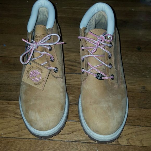 Timberland wheat tan chucker boots