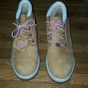 Timberland wheat tan chucker boots