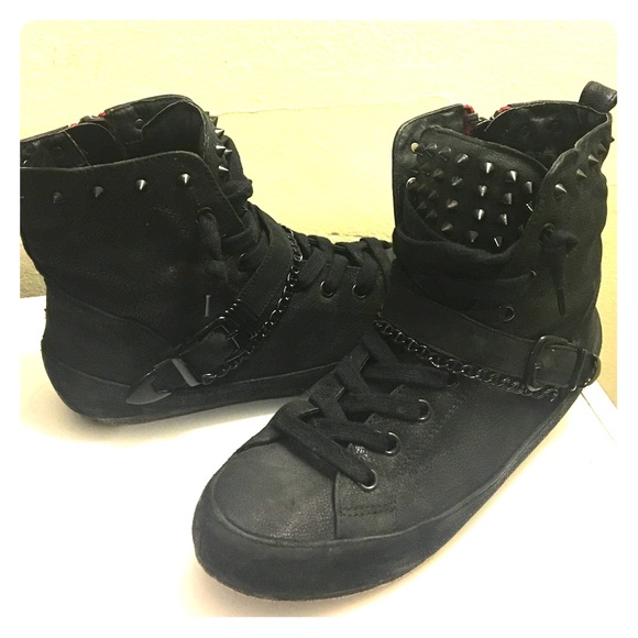 Sam Edelman black sneakers
