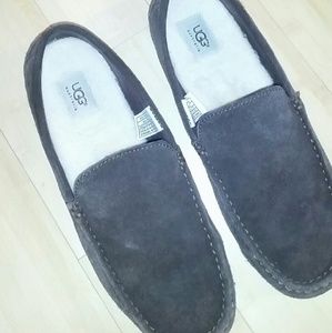 Ugg slippers