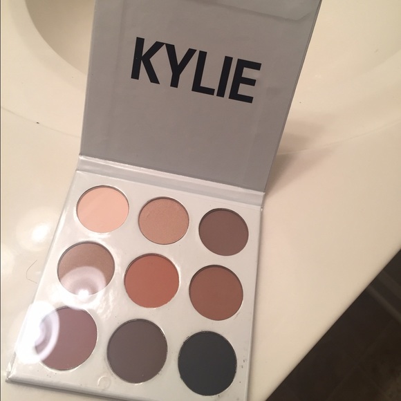 Kylie Jenner Eyeshadow
