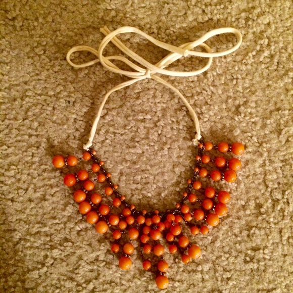 Vibrant orange statement necklace - Picture 2 of 2