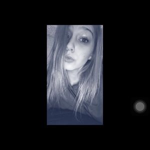 Meet your Posher, Kira