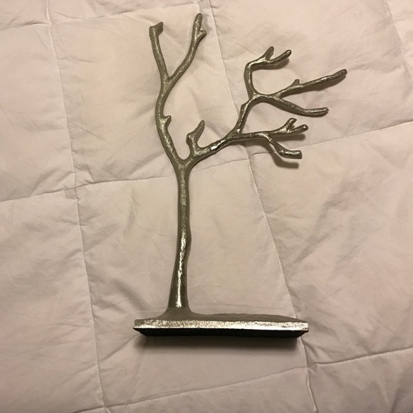 Jewelry Tree - Picture 1 of 1