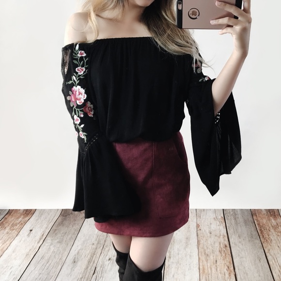 Embroidered Off Shoulder Top - Picture 2 of 3