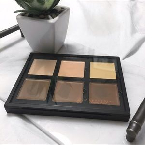 Anastasia cream contour kit in Light