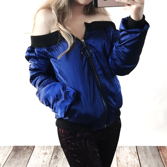 Off Shoulder Bomber Jacket - Picture 3 of 4