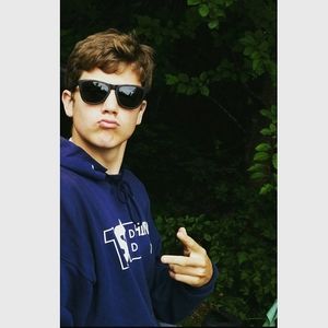 Meet your Posher, Cody