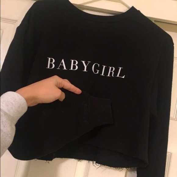 Crop top crew neck sweatshirt