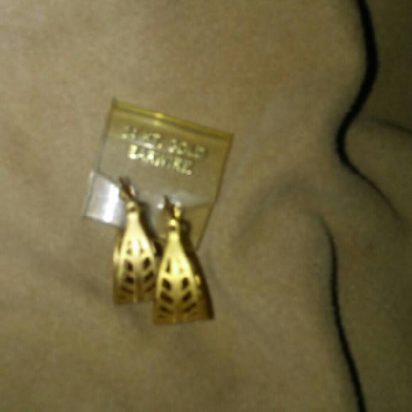 14k gold earrings