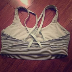 *Price drop* Lululemon sports bra