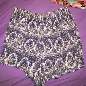 Flowy High Waisted Pattern Shorts