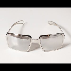 Yves Saint Laurent Sunglasses Model 2025/S