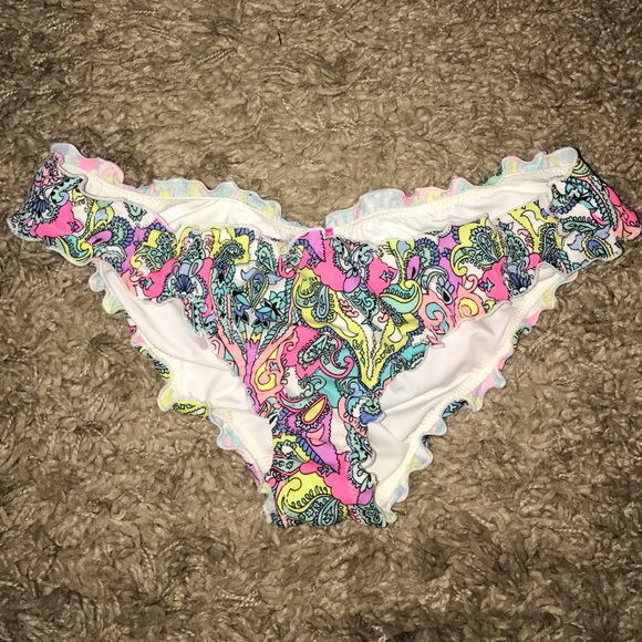 VS scrunch bikini bottom