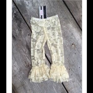 Lace Ruffle Leggings