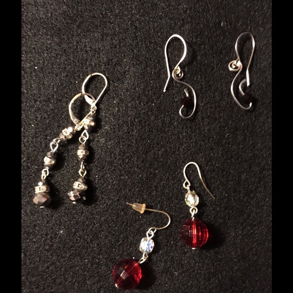 Earrings Galore!! SOLD - Picture 2 of 2