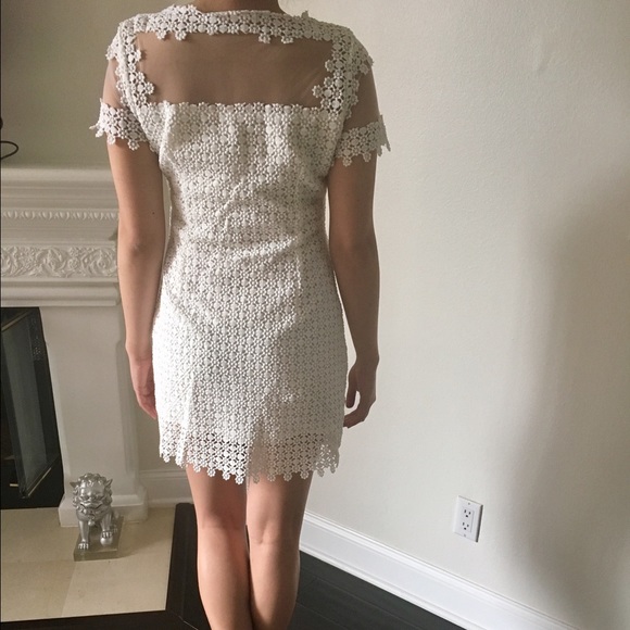 Dainty crochet lace mini dress - Picture 2 of 3